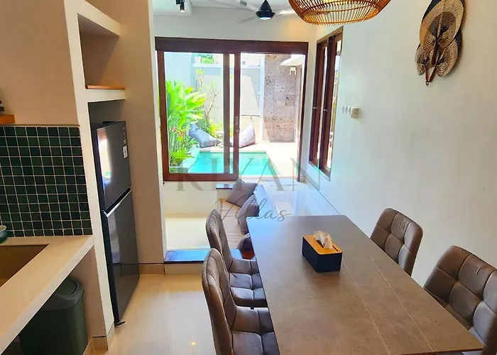 New! Stylish 2br Private Pool Near *